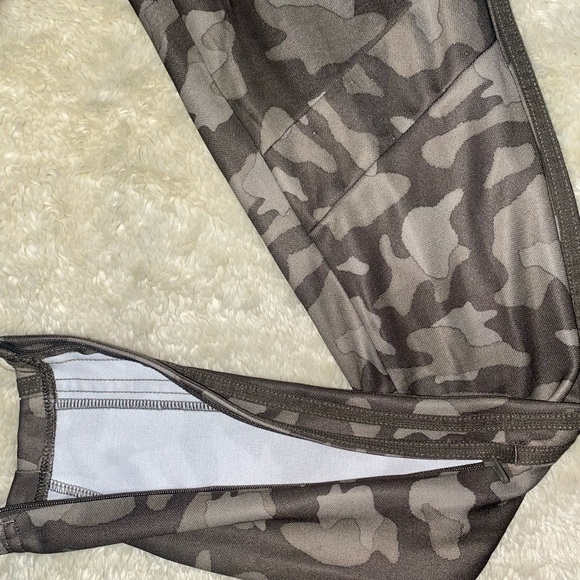 Adidas climate control camo trackpants - Picture 6 of 7